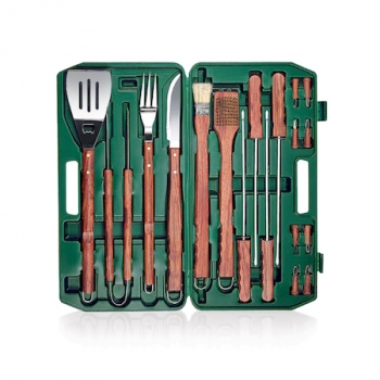 18 Piece Deluxe BBQ Utensil Set in Hard Case